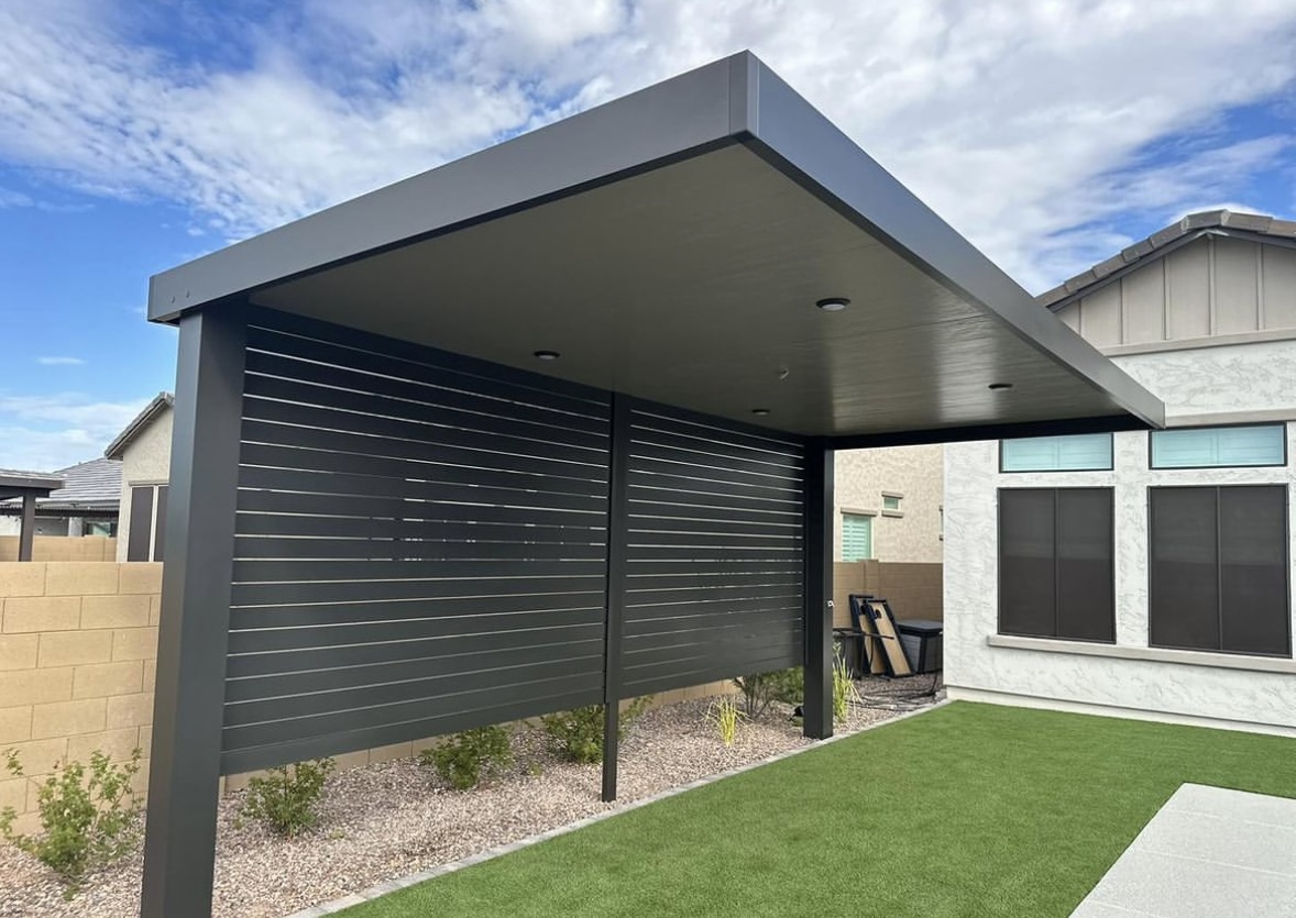 Dark solid top pergola with horizontal slat wall